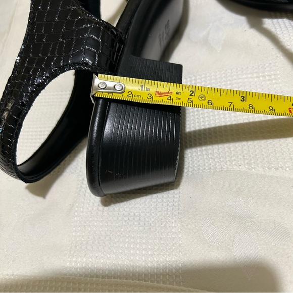 SAS Suntimer sandals. Premium leather uppers. Black croc. NWOT. - Picture 6 of 6